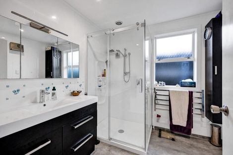 Photo of property in 39 Victoria Street, Hawera, 4610