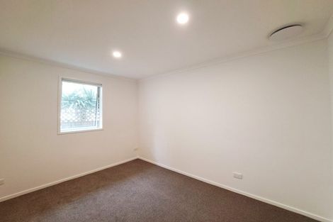 Photo of property in 37 Merriefield Avenue, Forrest Hill, Auckland, 0620