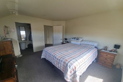 Photo of property in 102 Roberta Drive, Somerfield, Christchurch, 8024