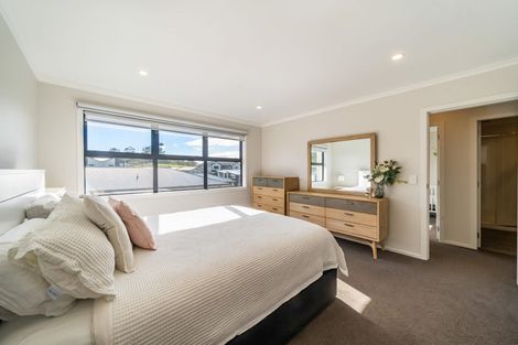 Photo of property in 48 Pateke Drive, Kenepuru, Porirua, 5022