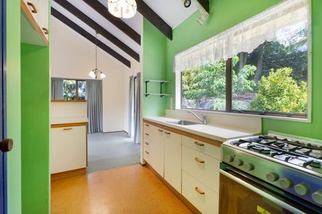 Photo of property in 7 Woolwich Close, Whitby, Porirua, 5024