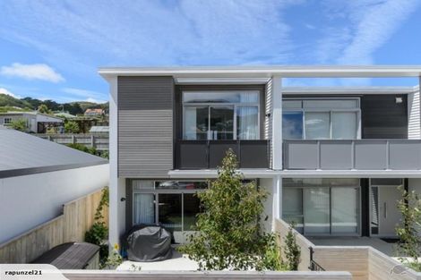 Photo of property in 8/59 The Parade, Island Bay, Wellington, 6023