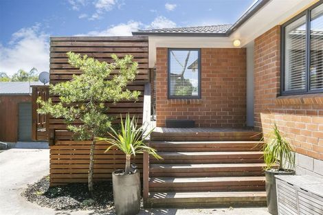 Photo of property in 7 Minaret Drive, Bucklands Beach, Auckland, 2014