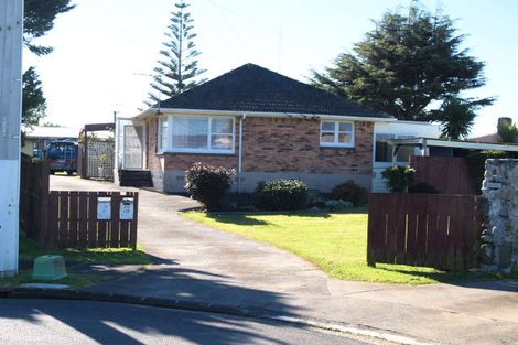 Photo of property in 2/20 Dreifuss Place, Mangere East, Auckland, 2024