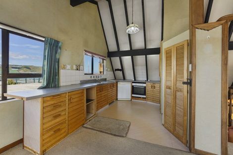 Photo of property in 201 Queens Drive, Lyall Bay, Wellington, 6022