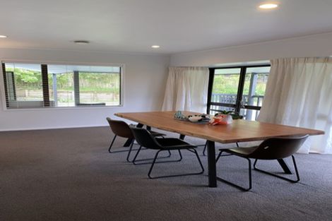 Photo of property in 10 Palliser Lane, Browns Bay, Auckland, 0630