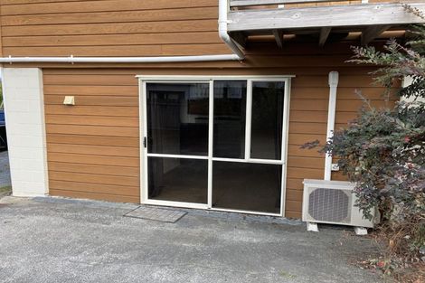 Photo of property in 48 Strid Road, Te Atatu South, Auckland, 0610