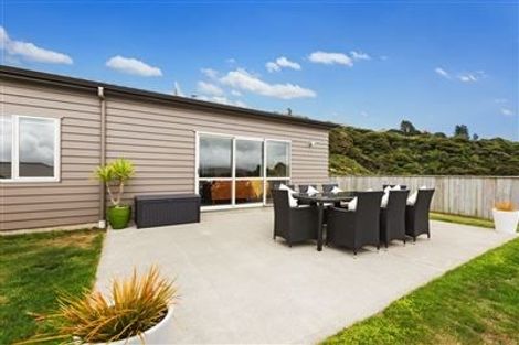 Photo of property in 4 Gennaker Lane, Whitby, Porirua, 5024