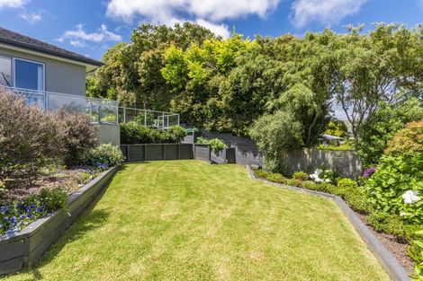Photo of property in 27a Kotare Street, Waikanae, 5036
