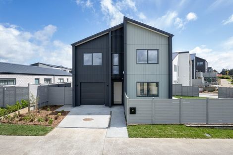 Photo of property in 69 Parkmore Drive, Rosehill, Papakura, 2113