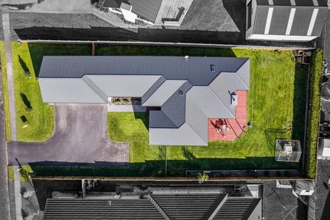 Photo of property in 22 Mercade Close, Stratford, 4332