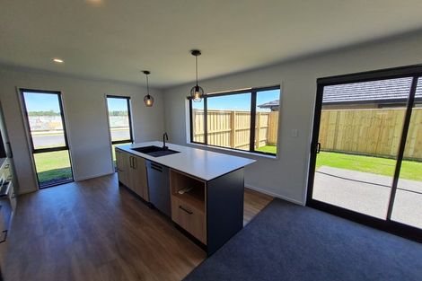 Photo of property in 22 Eileen Way, Rolleston, 7615