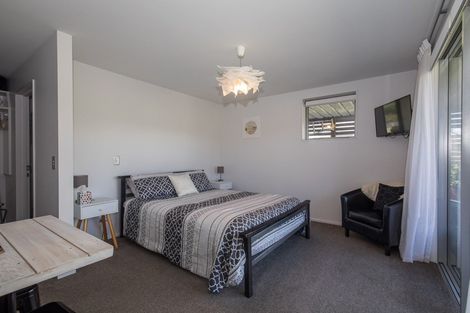 Photo of property in 48 Minaret Ridge, Wanaka, 9305