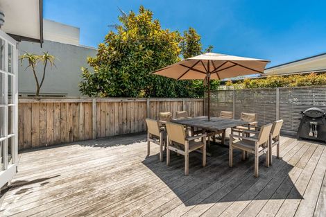 Photo of property in 2 Tennyson Street, Northcote Point, Auckland, 0627