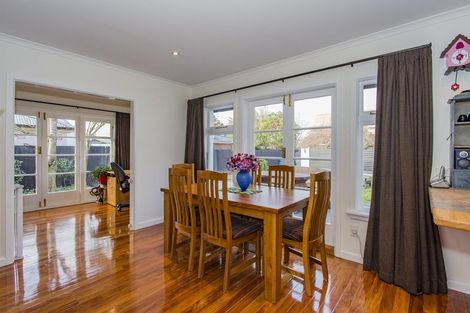 Photo of property in 4 Hampton Place, Burnside, Christchurch, 8053