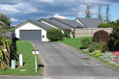 Photo of property in 12 Paradise Place, Pakuranga Heights, Auckland, 2010