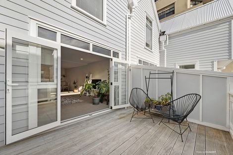 Photo of property in Victoria Villas, 42/35u Pirie Street, Mount Victoria, Wellington, 6011