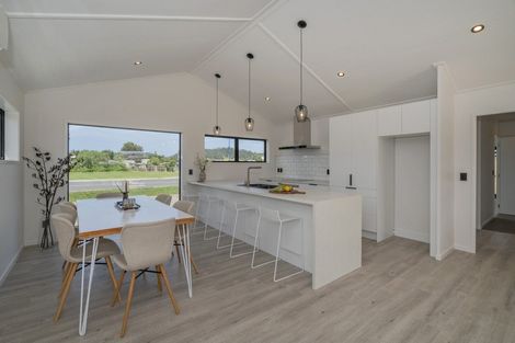 Photo of property in 26 Palm Drive, Whitianga, 3510