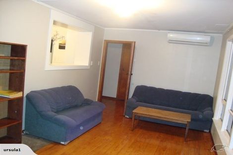 Photo of property in 76- 78 Sievers Grove, Cannons Creek, Porirua, 5024