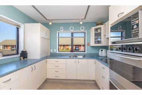 Photo of property in Carmichael Courts, 19/14 Wharenui Road, Upper Riccarton, Christchurch, 8041