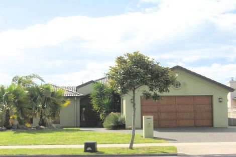 Photo of property in 103 Gravatt Road, Papamoa Beach, Papamoa, 3118