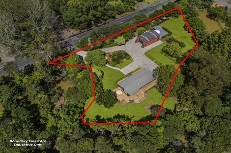 Photo of property in 1074 Peak Road, Helensville, 0875