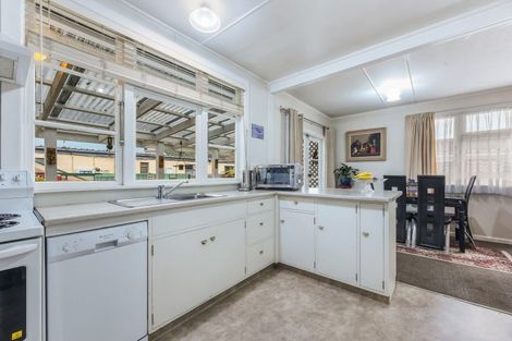 Photo of property in 45 York Street, Picton, 7220