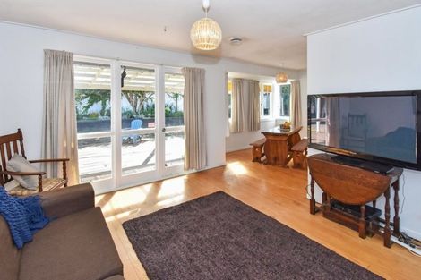 Photo of property in 17 Totara Street, Waiuku, 2123