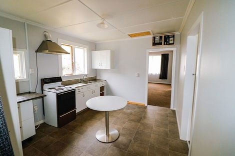 Photo of property in 8 Manuka Street, Castlecliff, Whanganui, 4501