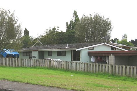 Photo of property in 1 Taitapu Street, Massey, Auckland, 0614