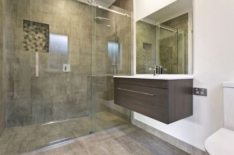 Photo of property in 8 Richards Street, Cambridge, 3434