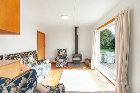 Photo of property in 24 Carter Road, Rockville, Collingwood, 7073