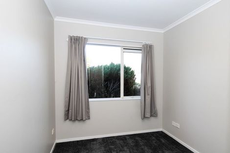 Photo of property in 12 Mellefont Close, East Tamaki Heights, Auckland, 2016