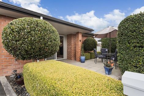 Photo of property in 10 Walter Court, Cambridge, 3434