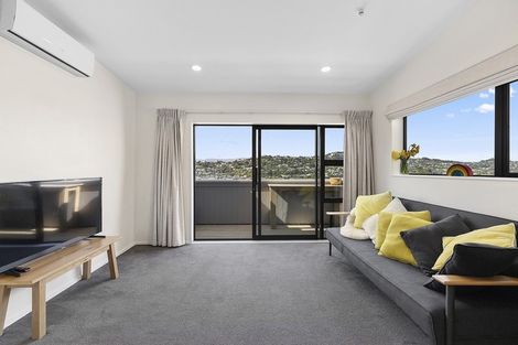 Photo of property in 104u7 Maupuia Road, Maupuia, Wellington, 6022