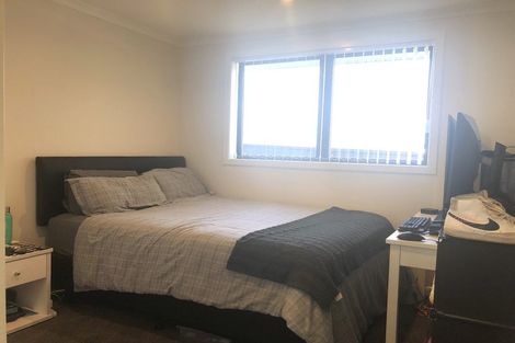 Photo of property in 5 Omahuru Road, Glenbrook, 2681