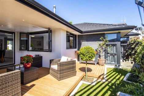 Photo of property in 33 Glenpark Crescent, Bethlehem, Tauranga, 3110