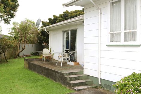 Photo of property in 7 Foster Place, Mangere East, Auckland, 2024