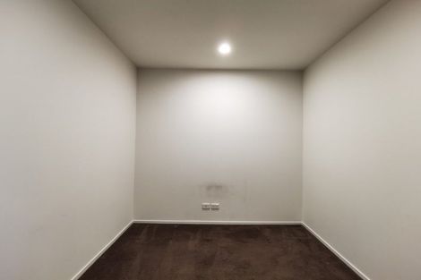 Photo of property in 106/102 Pakuranga Road, Pakuranga, Auckland, 2010