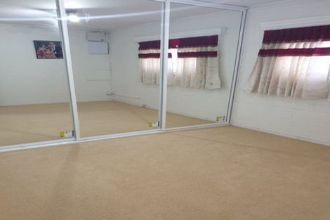 Photo of property in 24 Keegan Drive, Massey, Auckland, 0614