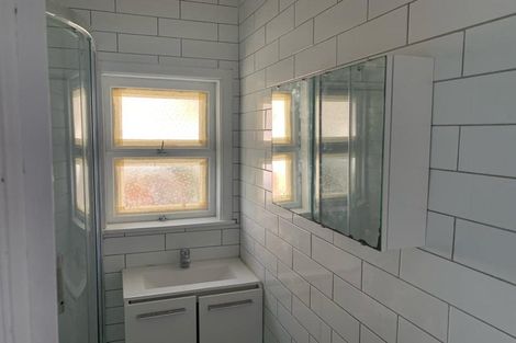 Photo of property in 11a Hill Crescent, Papakura, 2110