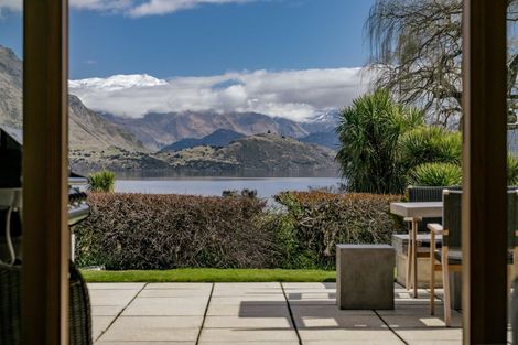 Photo of property in 186 Beacon Point Road, Wanaka, 9305