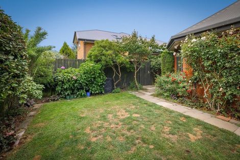 Photo of property in 113 Avonhead Road, Avonhead, Christchurch, 8042
