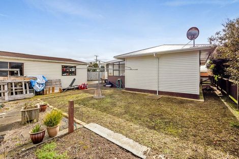 Photo of property in 27 Pacey Avenue, Hawera, 4610