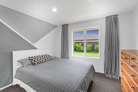 Photo of property in 4 Goldie Place, Rolleston, 7614