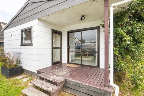 Photo of property in 4b Peter Hall Drive, Kelvin Grove, Palmerston North, 4414