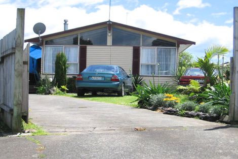 Photo of property in 18 Heathberry Close, Papatoetoe, Auckland, 2025