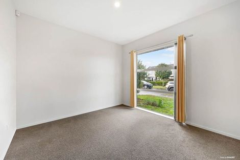 Photo of property in 30 Popokatea Drive, Takanini, 2112
