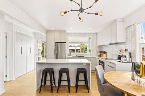 Photo of property in 19 Brennan Avenue, Te Atatu Peninsula, Auckland, 0610