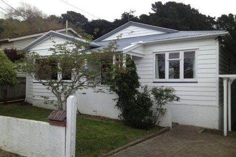 Photo of property in 5 Westland Road, Mount Cook, Wellington, 6021